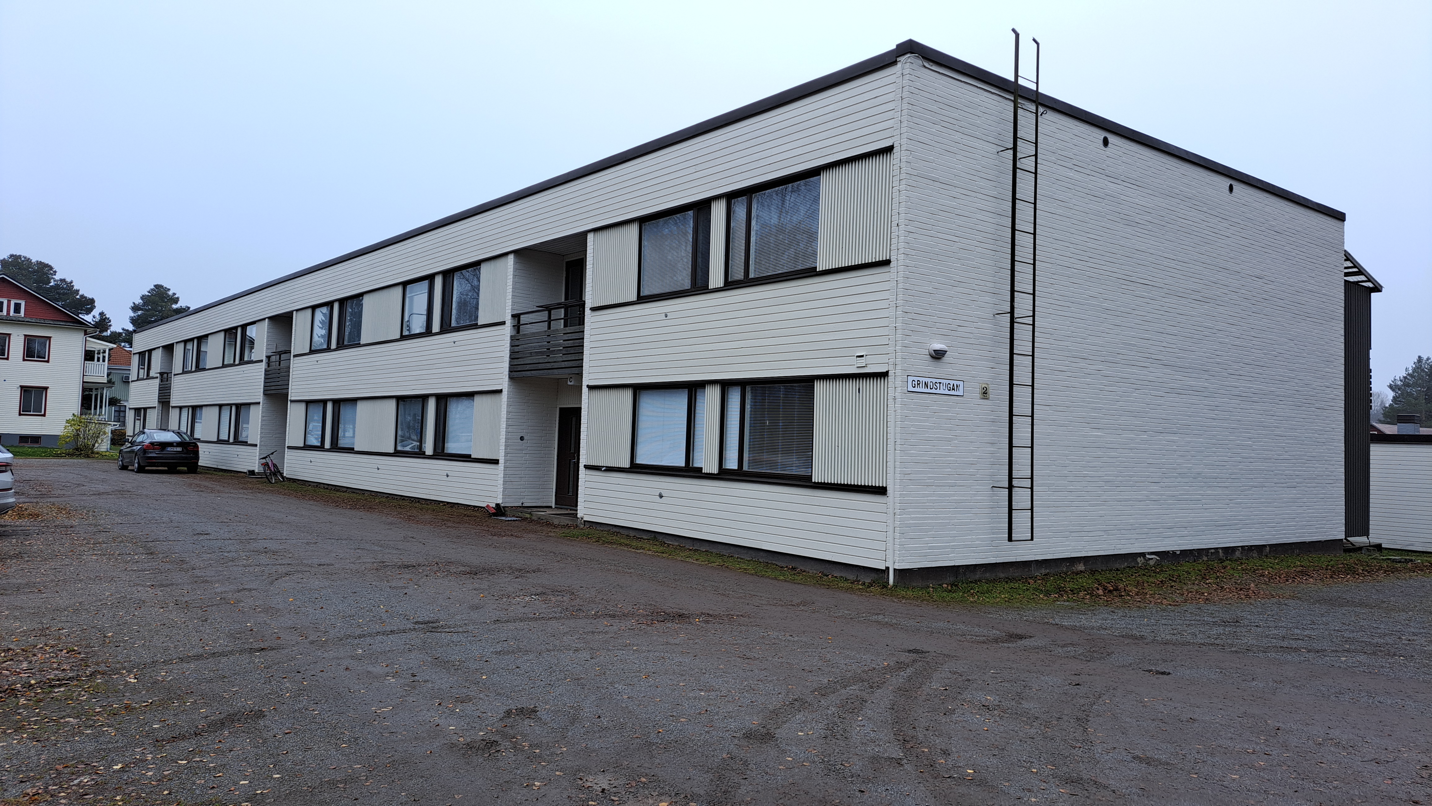 <b>Vr, Krooksbackvgen 2</b> Hyreshus, 18 st lgenheter, 1080 m/1296 m, tomt 5850 m