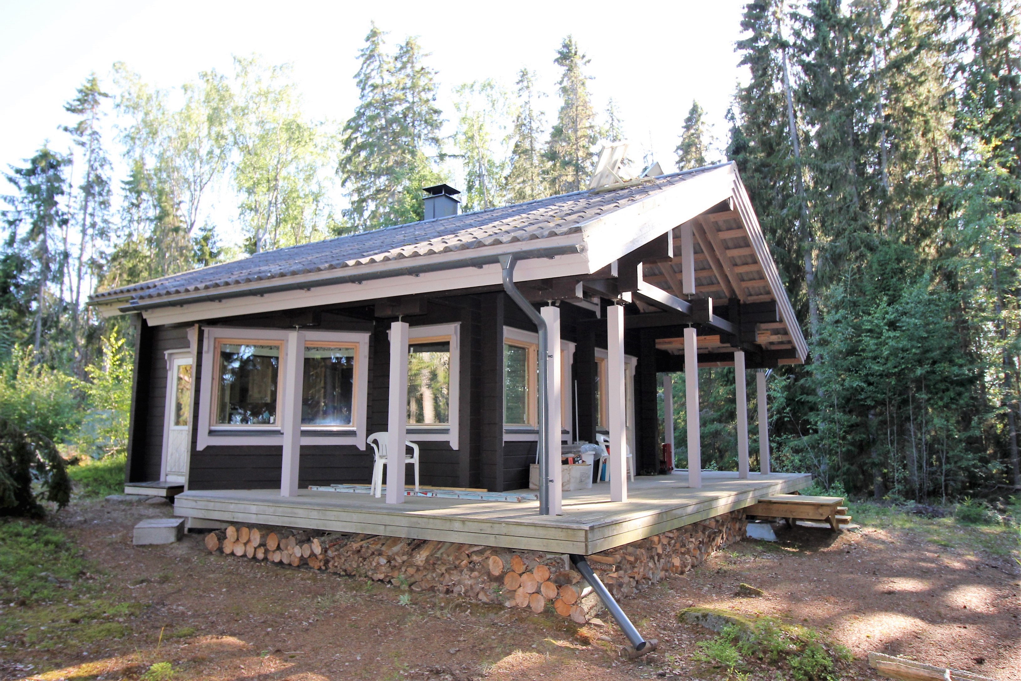 <b>Vr, ster, Viddasholmen</b><br />
Sommarstuga 2010, 41 m, bastu, tomt 11 143 m 