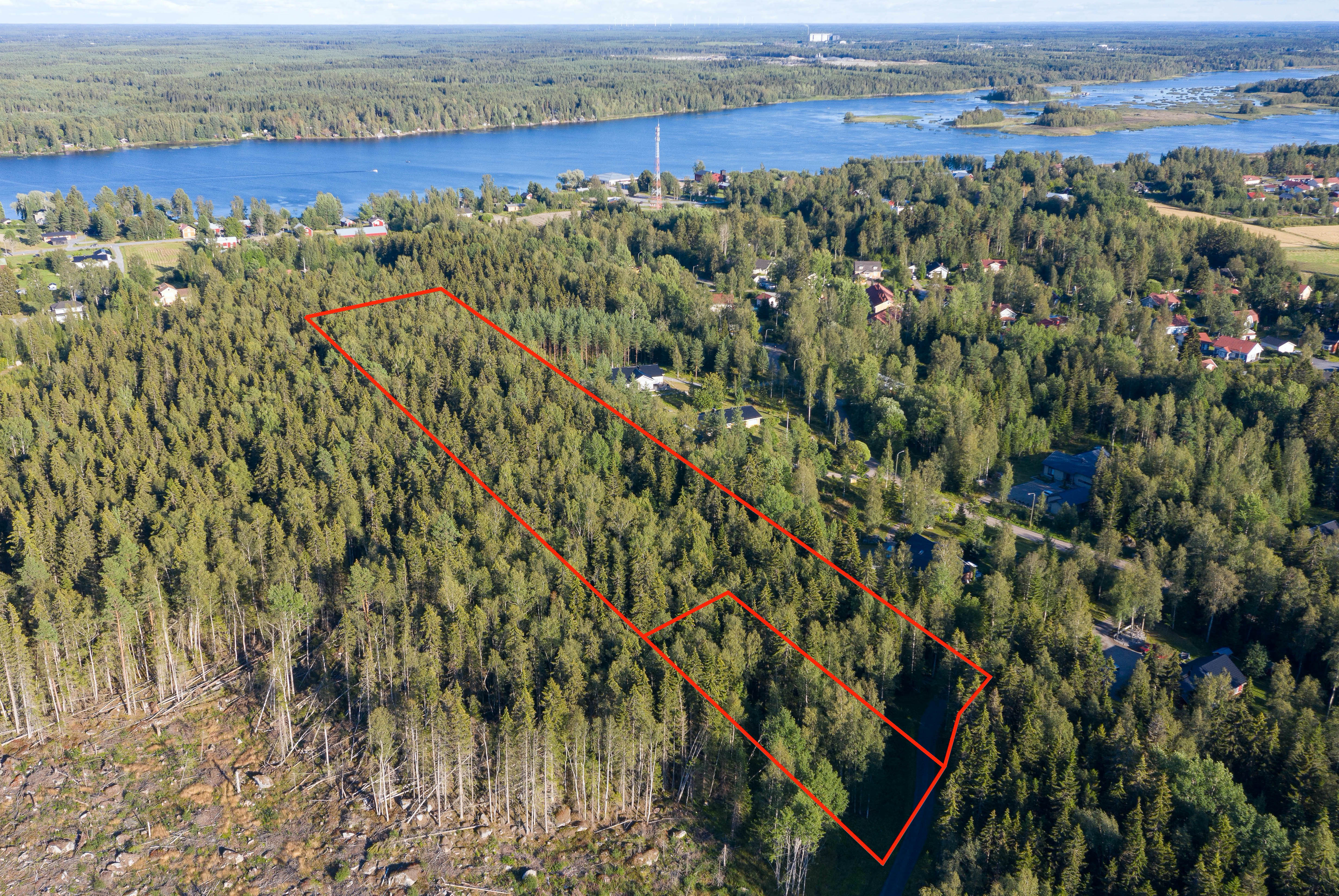 <b>Korsholm, Karper, Hultstigen</b><br />
Tomt 15 770 m + 2620 m, tv byggrtter